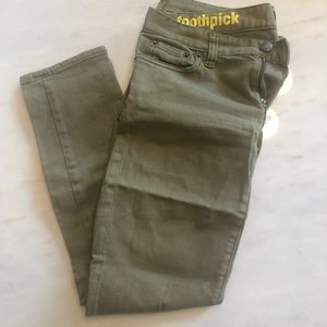 🎉SALE🎉 J. Crew Toothpick Jeans olive.